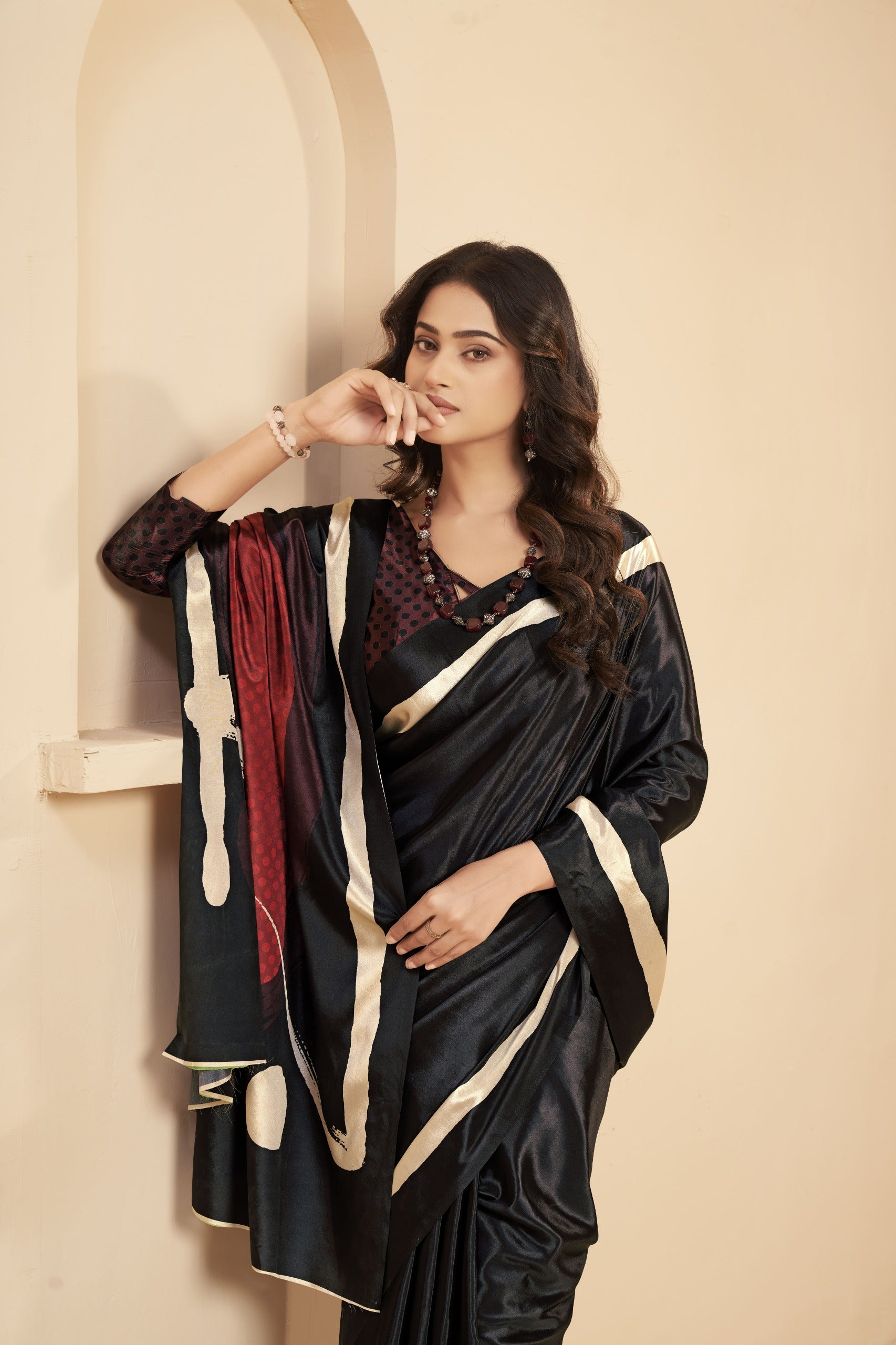 Black Designer Saree with Red Printed Pallu – Party Wear & Festive Saree