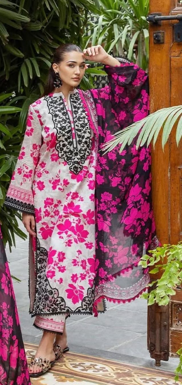 New Arrival Limited Edition International Z Chottani Printed Crepe 3 Piece Suit Set For Women | Soft Crepe Kurti Pant Dupatta Coord Set | Plus Size Ethnic Daily Wear Outfit
