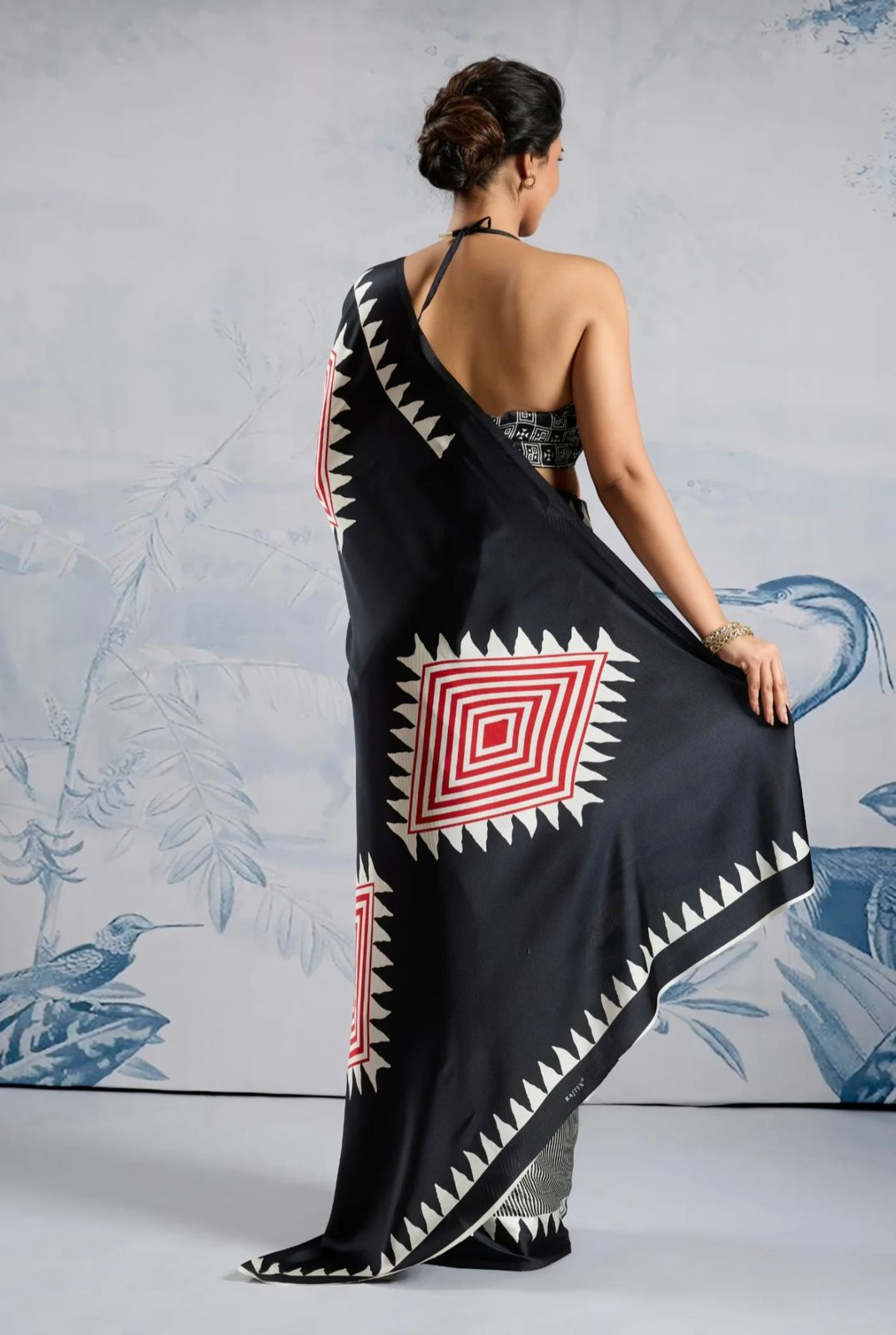 Model Silk Digital Print Saree with Printed Blouse Piece