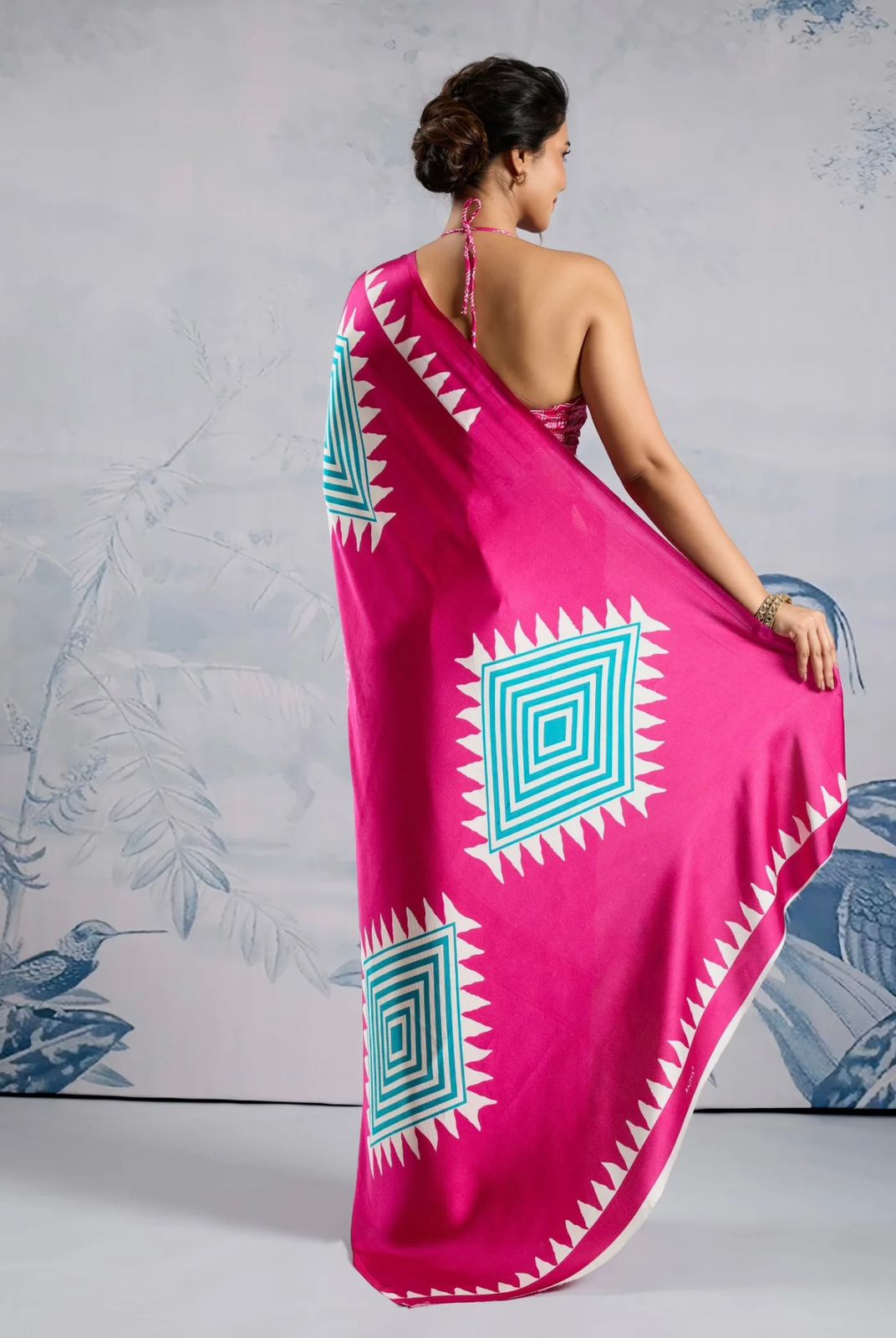 Model Silk Digital Print Saree with Printed Blouse Piece