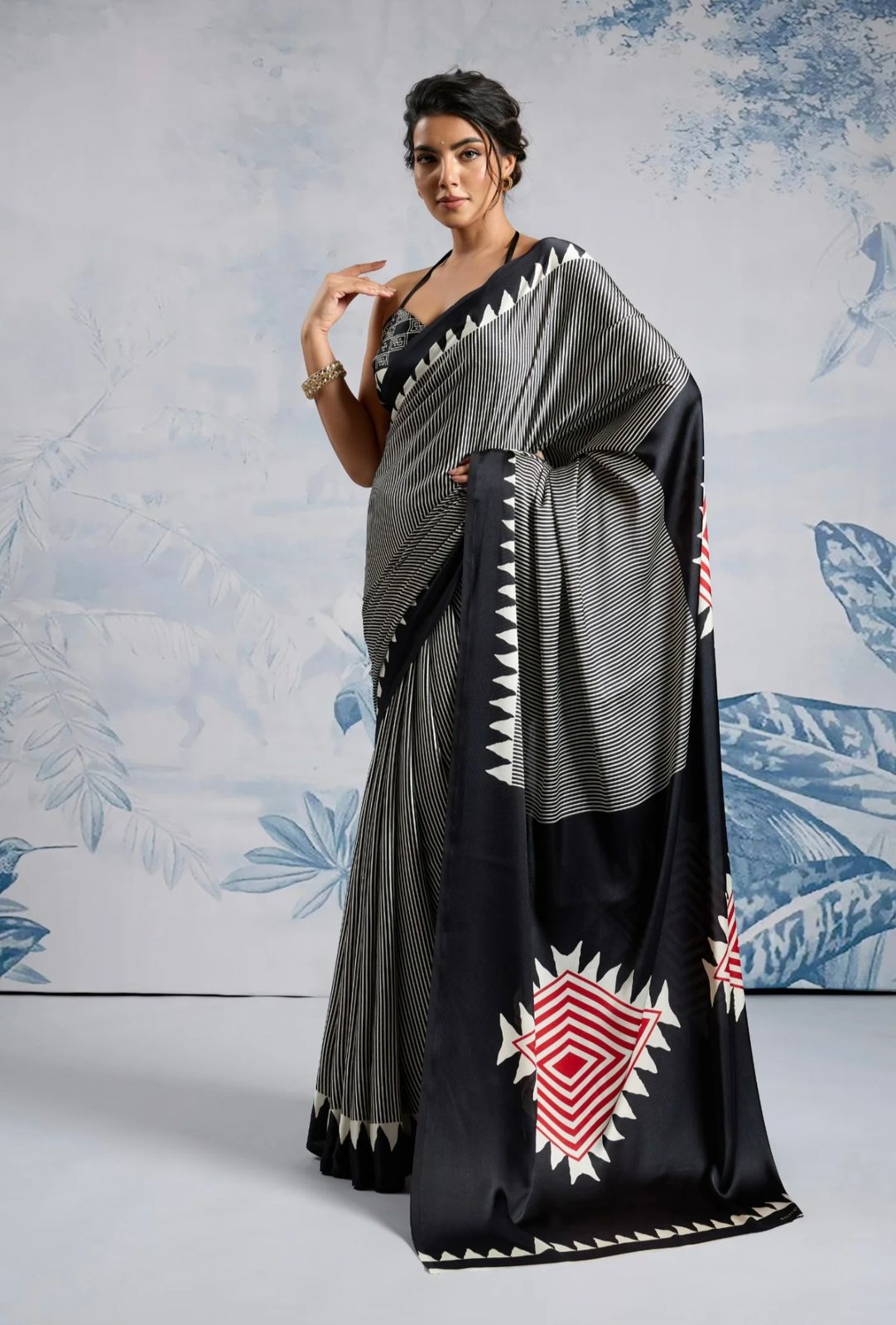 Model Silk Digital Print Saree with Printed Blouse Piece