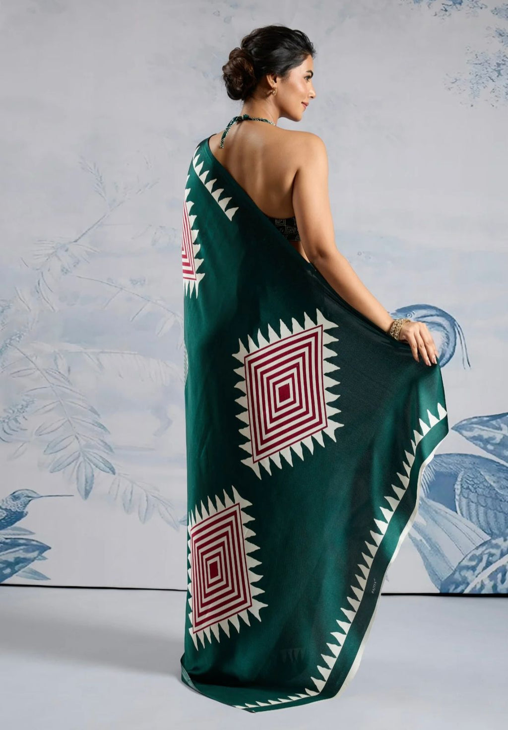 Model Silk Digital Print Saree with Printed Blouse Piece