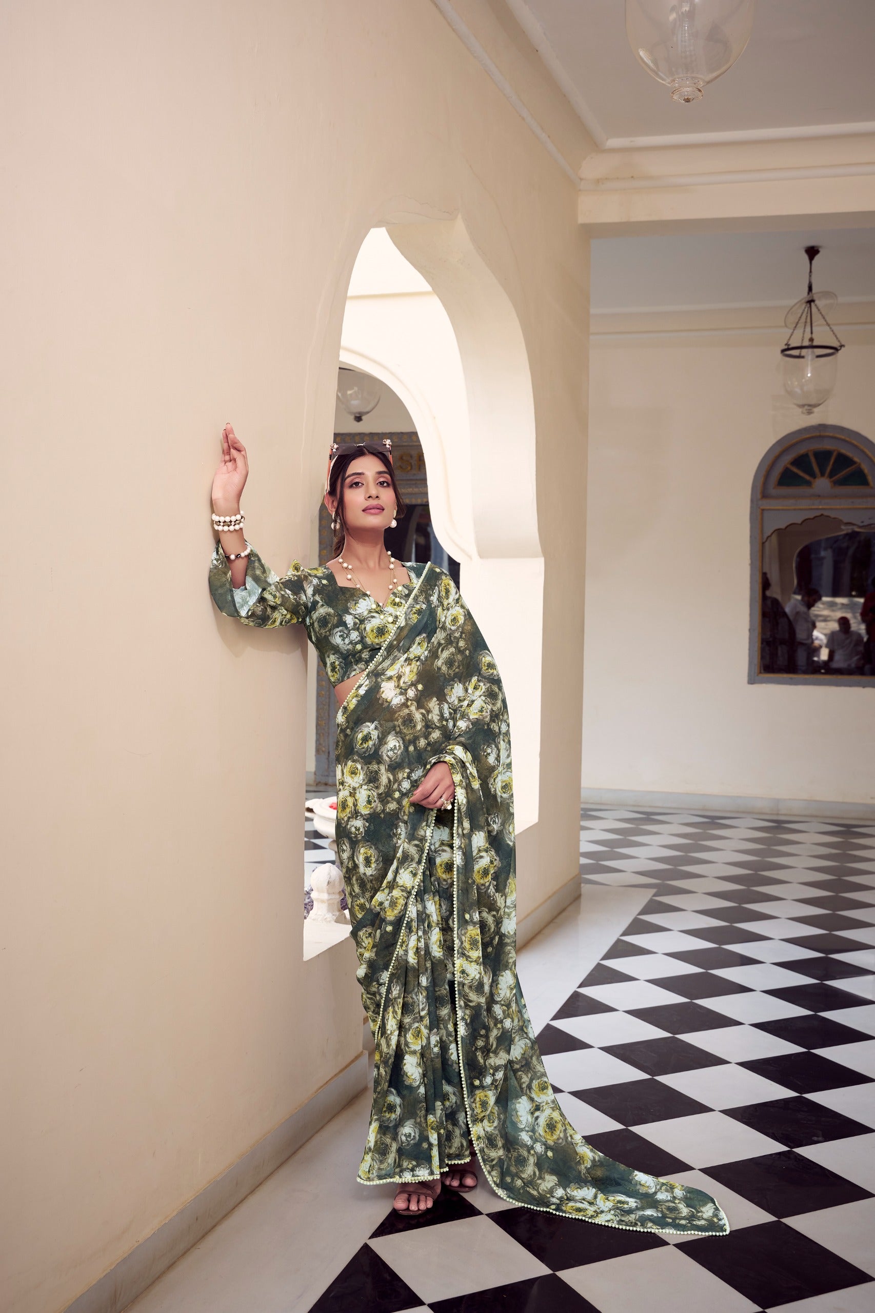 Marble Print Weightless Saree with Pearl Lace Border