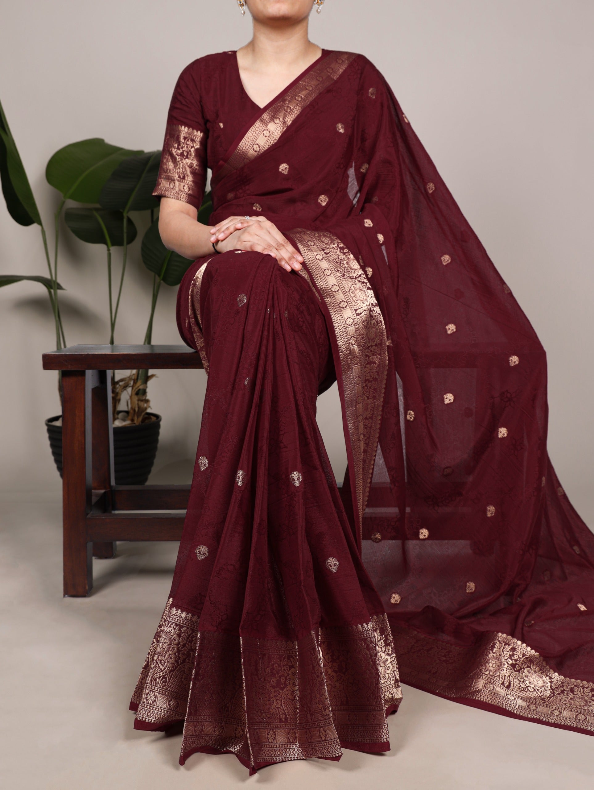 Chinon Self Print Saree with Zari Weaving Work